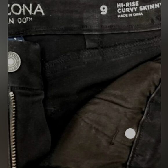 Women’s Arizona Jean Company Hi-Rise Curvy Skinny Black Jeans (Distressed) - Picture 9 of 11